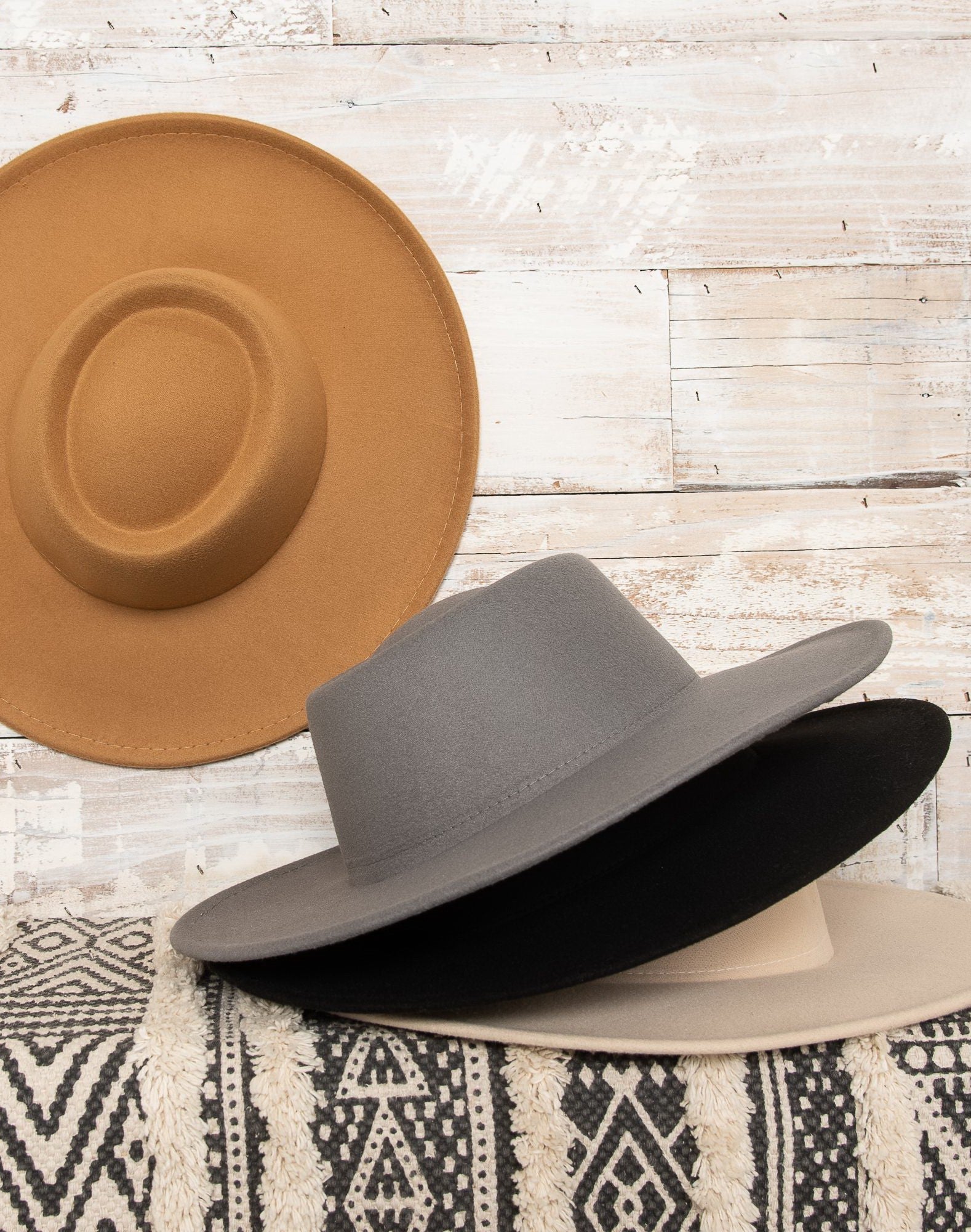 A VINTAGE CLASSIC BOATER HAT - Image 6