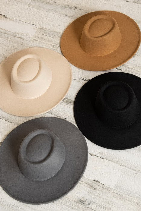 A VINTAGE CLASSIC BOATER HAT - Image 2